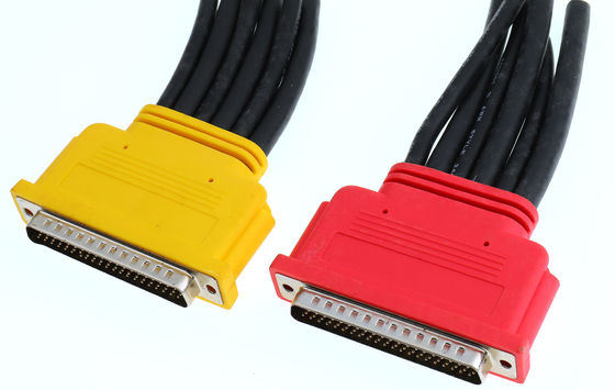 مجموعة تسخير الأسلاك الحمراء 24awg مع خدمات تصنيع المعدات الأصلية / تصنيع التصميم الشخصي للسيارات